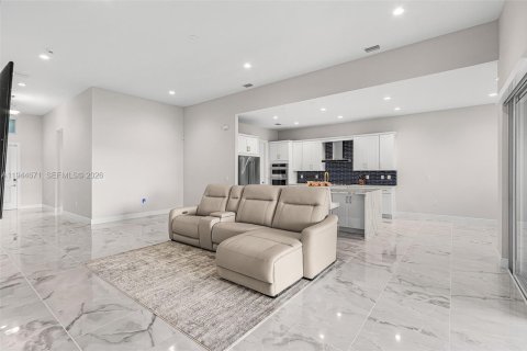 Casa en venta en Naples, Florida, 4 dormitorios, 231.23 m2 № 2002303 - foto 19