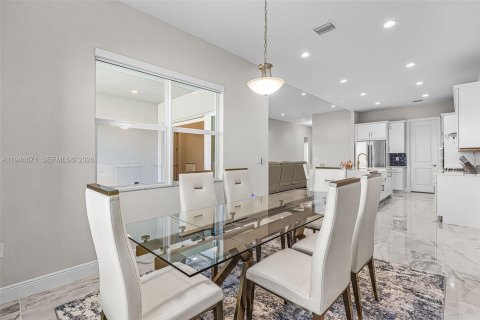 Casa en venta en Naples, Florida, 4 dormitorios, 231.23 m2 № 2002303 - foto 17