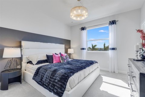 Casa en venta en Miami, Florida, 3 dormitorios, 131.36 m2 № 1970893 - foto 2