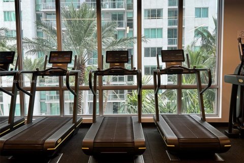 Condo in Miami, Florida, 1 bedroom  № 1445608 - photo 20