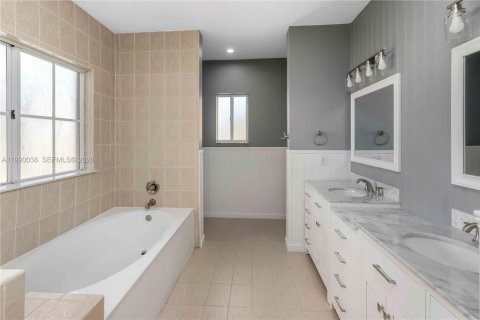 Villa ou maison à vendre à Homestead, Floride: 4 chambres, 255.76 m2 № 2052049 - photo 29