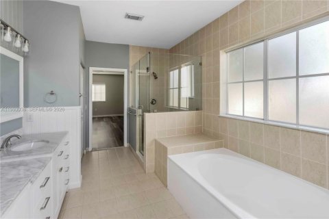 Villa ou maison à vendre à Homestead, Floride: 4 chambres, 255.76 m2 № 2052049 - photo 26