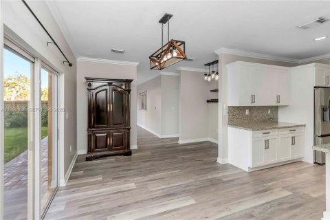 Villa ou maison à vendre à Homestead, Floride: 4 chambres, 255.76 m2 № 2052049 - photo 11