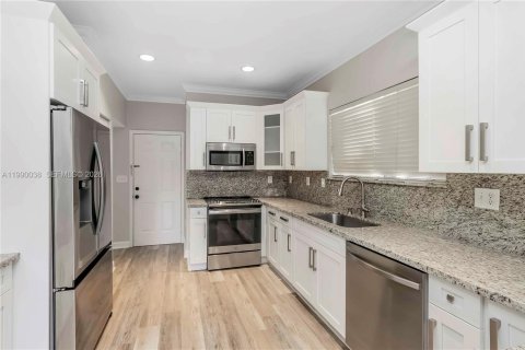 Villa ou maison à vendre à Homestead, Floride: 4 chambres, 255.76 m2 № 2052049 - photo 16