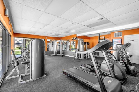 Condo in Hollywood, Florida, 2 bedrooms  № 2054179 - photo 27