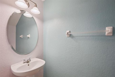 Townhouse in Sanford, Florida 3 bedrooms, 156.73 sq.m. № 2148574 - photo 19
