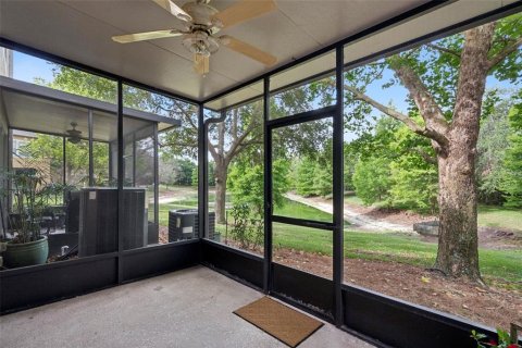 Townhouse in Sanford, Florida 3 bedrooms, 156.73 sq.m. № 2148574 - photo 4