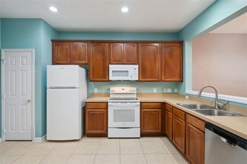 Townhouse in Sanford, Florida 3 bedrooms, 156.73 sq.m. № 2148574 - photo 8