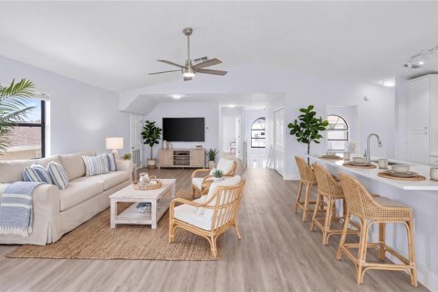 Villa ou maison à vendre à Hernando Beach, Floride: 3 chambres, 155.7 m2 № 2433133 - photo 3