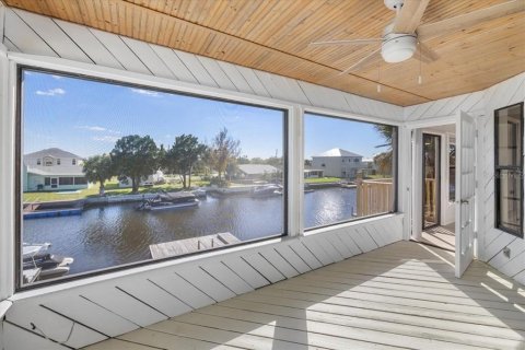 Villa ou maison à vendre à Hernando Beach, Floride: 3 chambres, 155.7 m2 № 2433133 - photo 19