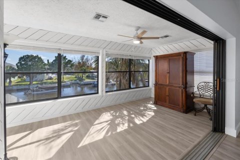 Villa ou maison à vendre à Hernando Beach, Floride: 3 chambres, 155.7 m2 № 2433133 - photo 16