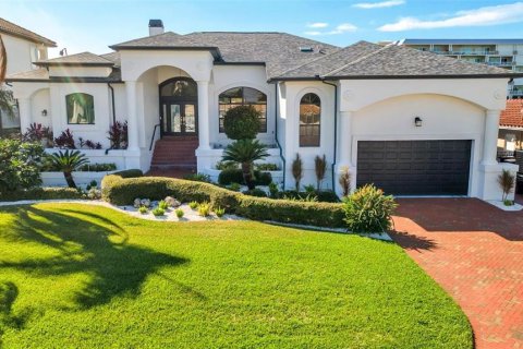 Villa ou maison à Clearwater, Floride 4 chambres, 278.24 m2 № 2358824