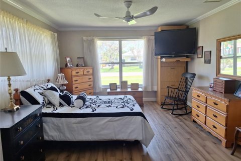 House in Plantation, Florida 4 bedrooms, 184.6 sq.m. № 1688848 - photo 13