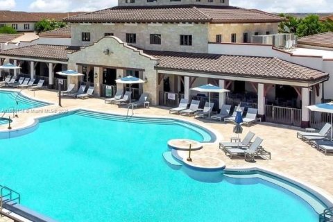 Copropriété à louer à Miami, Floride: 4 chambres, 214.79 m2 № 1862387 - photo 4