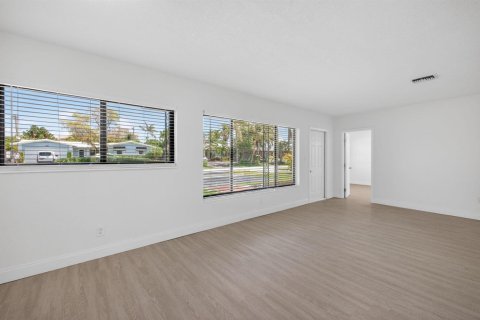 Villa ou maison à vendre à Oakland Park, Floride: 4 chambres, 125.6 m2 № 2273469 - photo 5