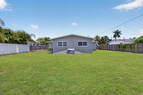 Villa ou maison à vendre à Oakland Park, Floride: 4 chambres, 125.6 m2 № 2273469 - photo 26