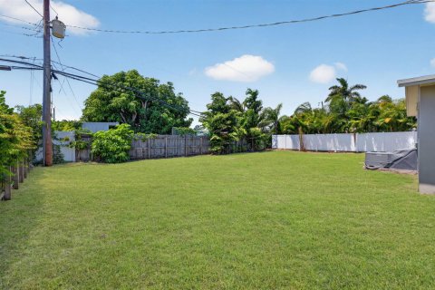 Villa ou maison à vendre à Oakland Park, Floride: 4 chambres, 125.6 m2 № 2273469 - photo 28