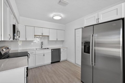 Villa ou maison à vendre à Oakland Park, Floride: 4 chambres, 125.6 m2 № 2273469 - photo 7
