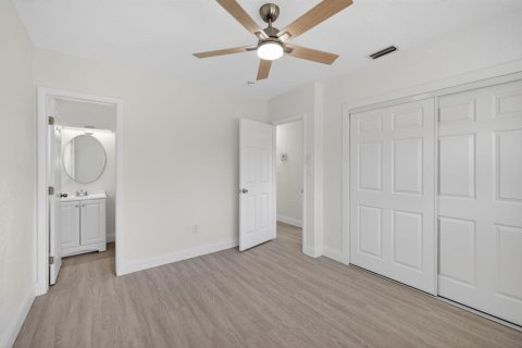 Villa ou maison à vendre à Oakland Park, Floride: 4 chambres, 125.6 m2 № 2273469 - photo 20