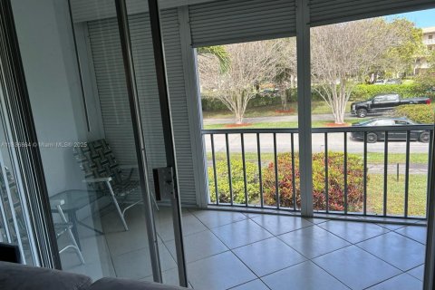 Condominio en venta en Coconut Creek, Florida, 2 dormitorios, 89.37 m2 № 1979666 - foto 1