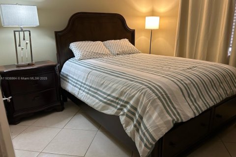 Condominio en venta en Coconut Creek, Florida, 2 dormitorios, 89.37 m2 № 1979666 - foto 2