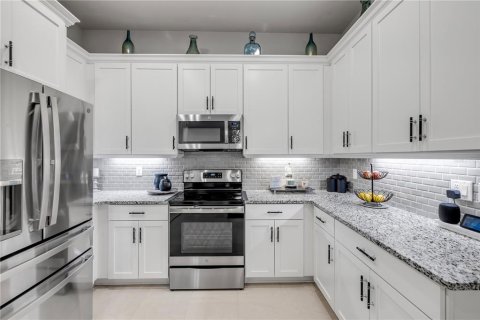 Townhouse in Ormond Beach, Florida 3 bedrooms, 198.53 sq.m. № 1759803 - photo 29