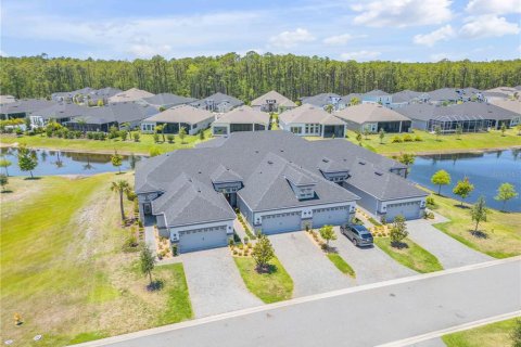 Townhouse in Ormond Beach, Florida 3 bedrooms, 198.53 sq.m. № 1759803 - photo 7