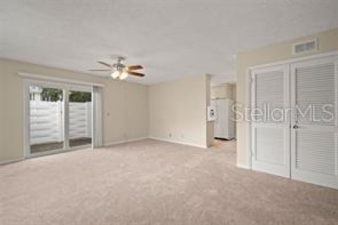 Adosado en venta en Saint Petersburg, Florida, 2 dormitorios, 109.62 m2 № 2142681 - foto 4