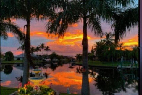 Casa en venta en Port Charlotte, Florida, 3 dormitorios, 211.17 m2 № 1590119 - foto 4