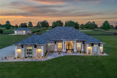 Casa en venta en Ocala, Florida, 4 dormitorios, 338.26 m2 № 2424211 - foto 2
