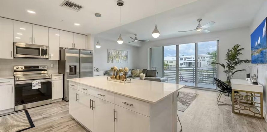 Condo in Sarasota, Florida, 1 bedroom  № 2287359