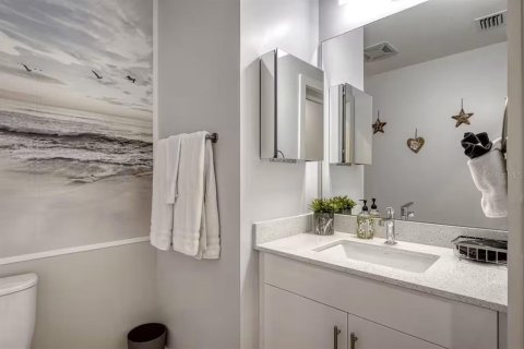 Condo in Sarasota, Florida, 1 bedroom  № 2287359 - photo 10