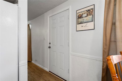 House in New Port Richey, Florida 2 bedrooms, 75.81 sq.m. № 1839042 - photo 2