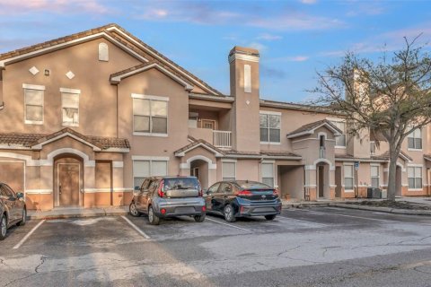 Condo in Tampa, Florida, 1 bedroom  № 1586196 - photo 2
