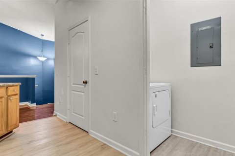 Condo in Tampa, Florida, 1 bedroom  № 1586196 - photo 15