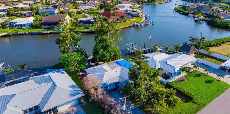Casa en Englewood, Florida 3 dormitorios, 169.92 m2 № 1751240