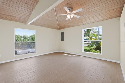 Villa ou maison à vendre à Holiday, Floride: 3 chambres, 182.27 m2 № 2421748 - photo 22