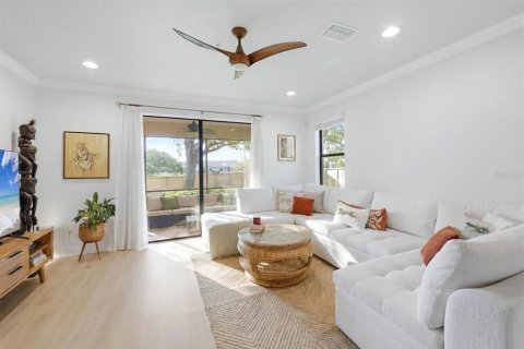 Condo in Bradenton, Florida, 3 bedrooms № 2237022 - photo 10