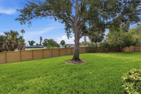 Condo in Bradenton, Florida, 3 bedrooms № 2237022 - photo 27