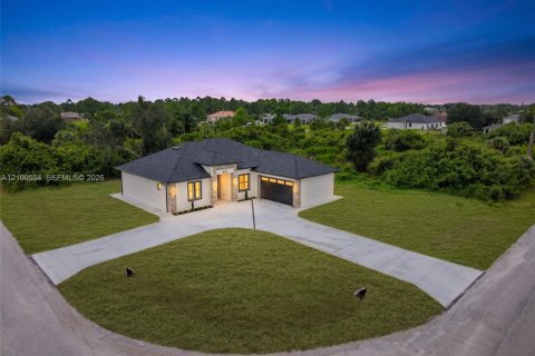 Villa ou maison à vendre à Lehigh Acres, Floride: 4 chambres № 2401556 - photo 6