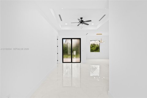 Villa ou maison à vendre à Lehigh Acres, Floride: 4 chambres № 2401556 - photo 8