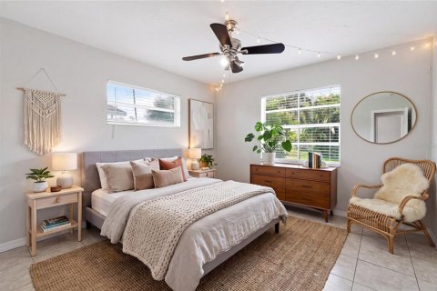 House in Sarasota, Florida 2 bedrooms, 91.79 sq.m. № 2156915 - photo 29