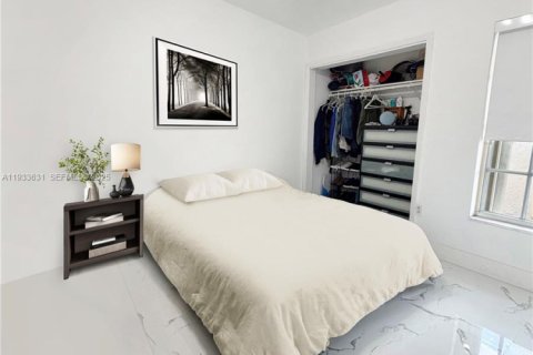 Adosado en venta en Miami, Florida, 2 dormitorios, 83.61 m2 № 1992032 - foto 4