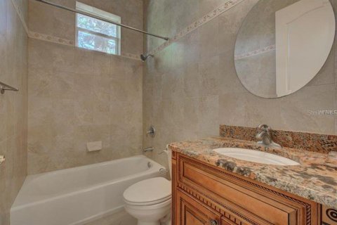 House in North Port, Florida 3 bedrooms, 167.22 sq.m. № 1775521 - photo 13