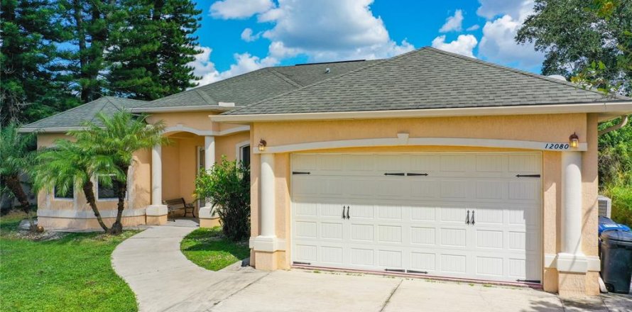 House in North Port, Florida 3 bedrooms, 167.22 sq.m. № 1775521