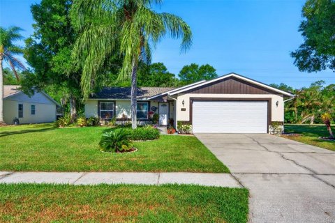 House in Oldsmar, Florida 4 bedrooms, 124.86 sq.m. № 2106626 - photo 2