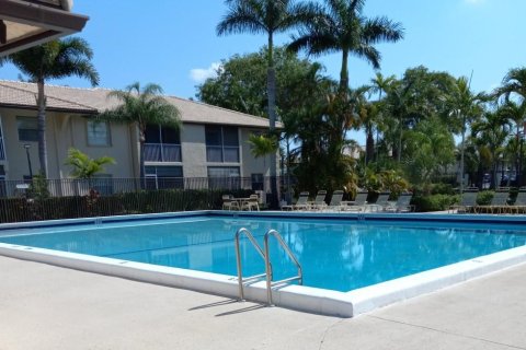 Condominio en venta en Margate, Florida, 2 dormitorios, 75.72 m2 № 1132989 - foto 1