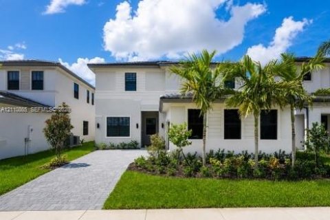 Villa ou maison à Miramar, Floride 5 chambres, 337.51 m2 № 2426680