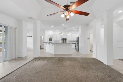 Villa ou maison à vendre à Winter Garden, Floride: 4 chambres, 234.95 m2 № 2102202 - photo 13