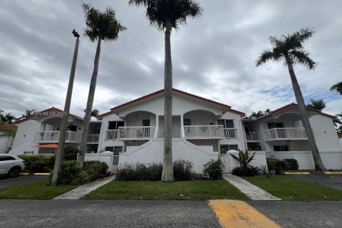 Copropriété à vendre à Miami, Floride: 2 chambres, 76.18 m2 № 1966701 - photo 1